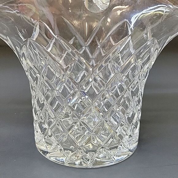 Vintage Galway Irish Crystal Basket w/ Handle 7"x4"x9" Diamond Pattern - Picture 5 of 9